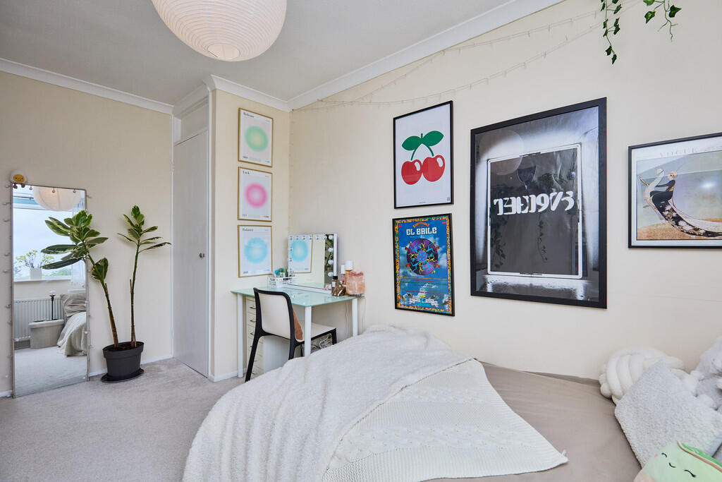 Edward Knight 202...