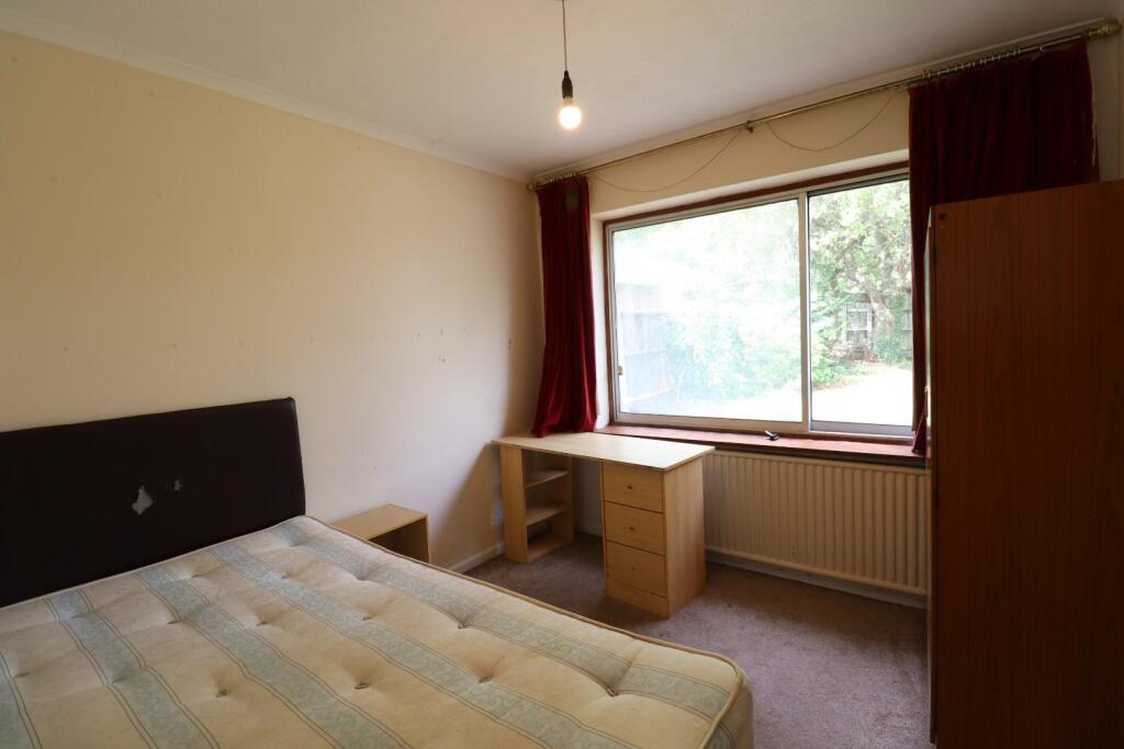 Double Bedroom 5
