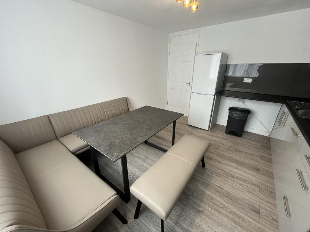 Kitchen/Dinning Room