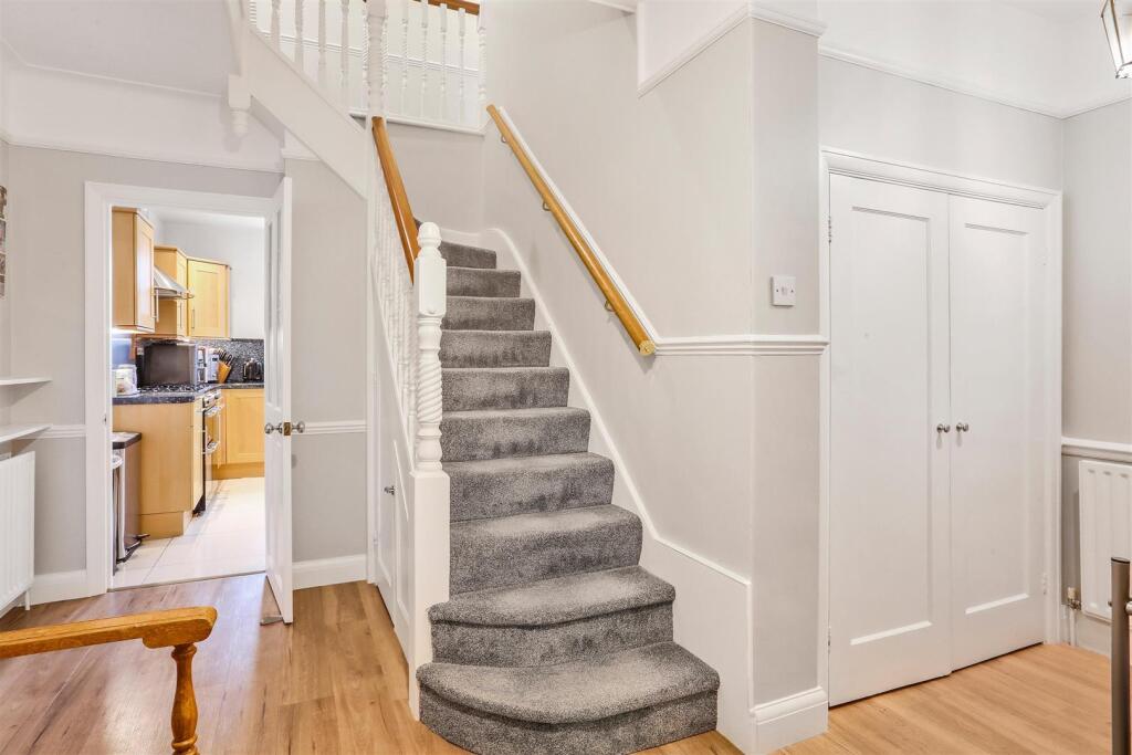 1414479588 -  13.jpg