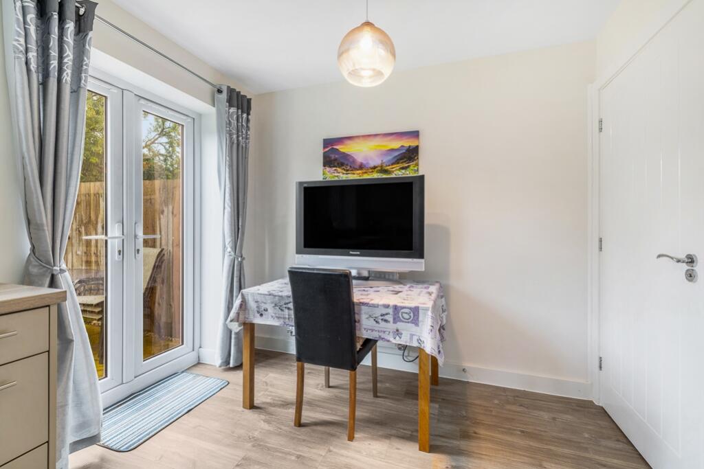 12 Bracken Road (Surfleet)-16