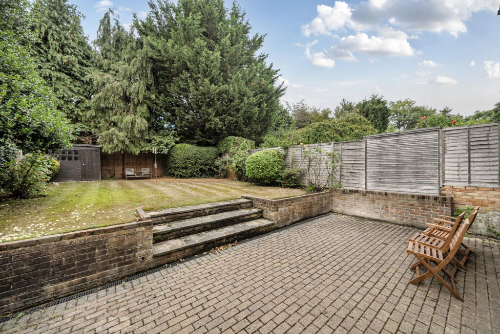 1349870-3-68b99f2...