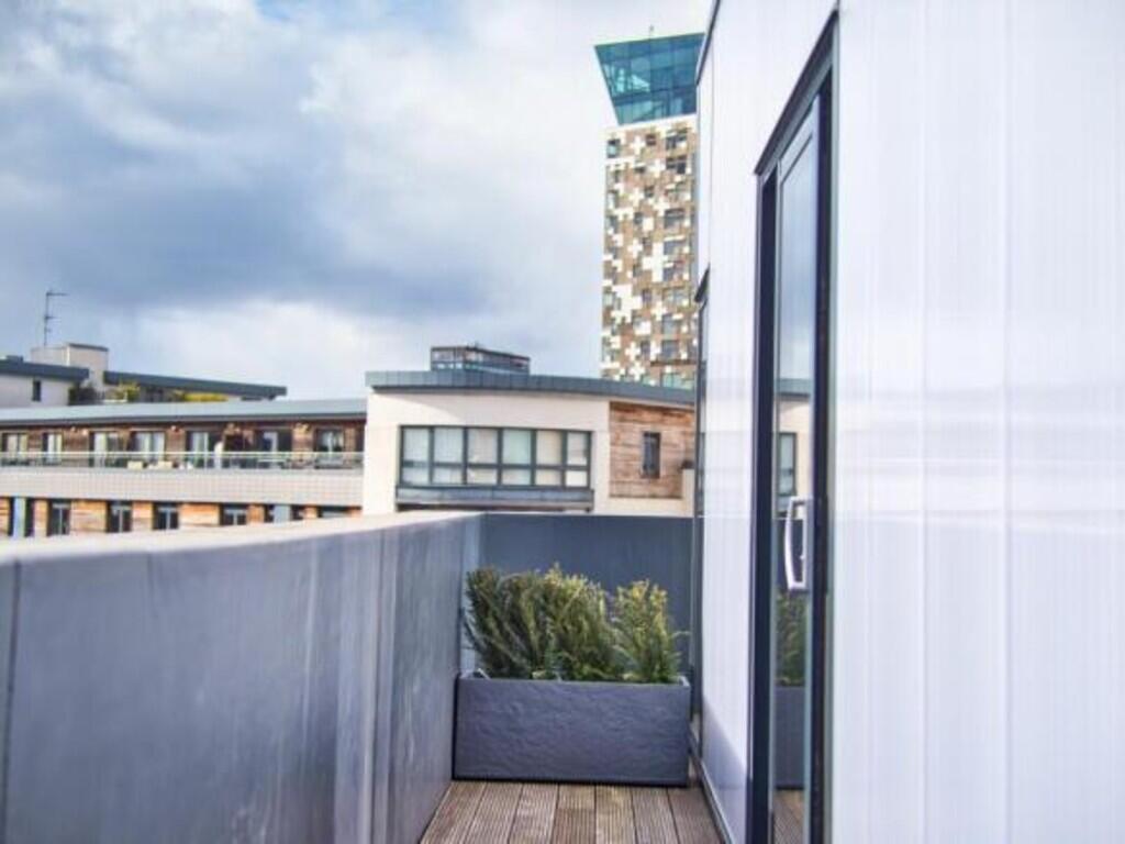 85910_GST210344_L...