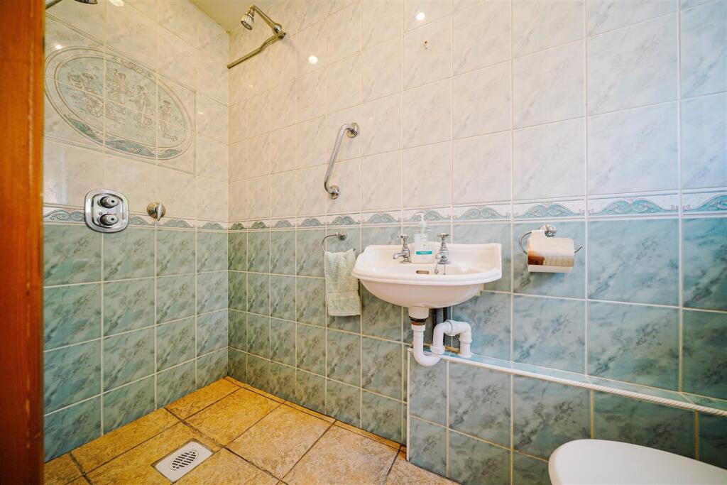 Ground Floor Wet Room