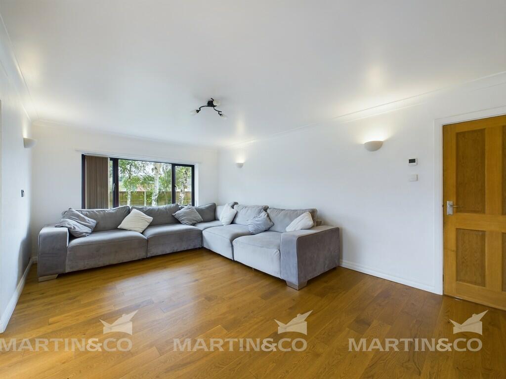 CAM02406G0-PR0300...