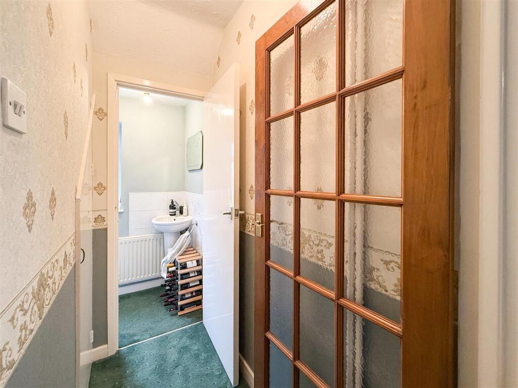cloak room