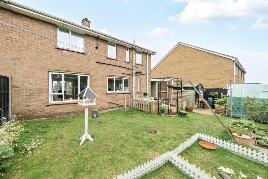 REAR OF THE PROPERTY.jpg