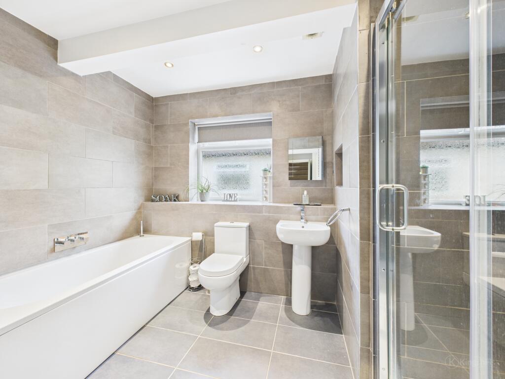 CAM02119G0-PR0497-STILL019