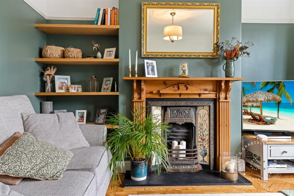 Allensbank Road, Heath, Hern Crabtree (2).jpg