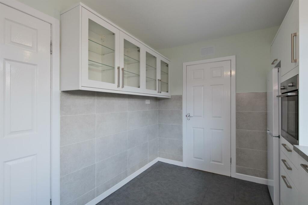 022-30 Braemar Cres, Carluke ML8 4BH.jpg
