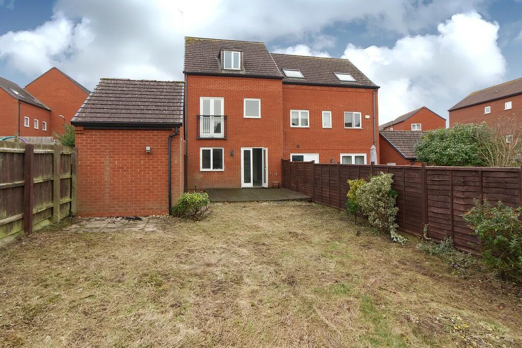 Rear &amp; garden