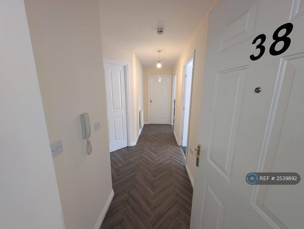 Entrance And Hallway