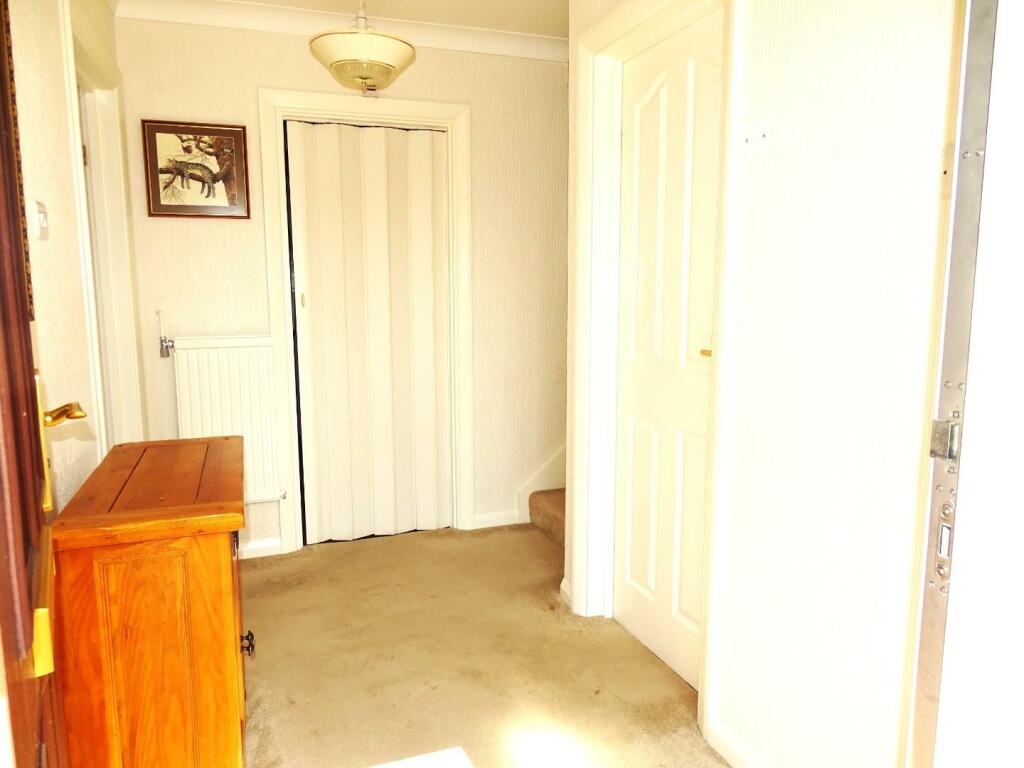 GOOD SIZE HALL