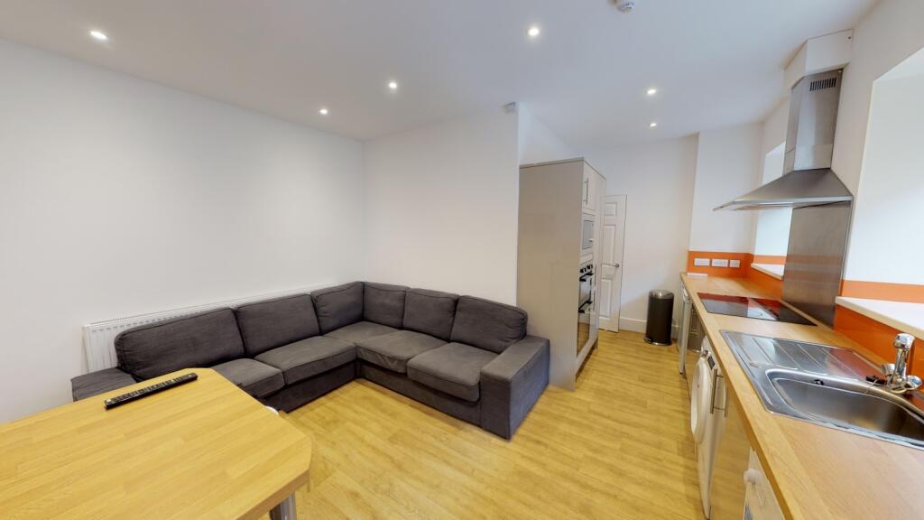 13-Saint-Peters-Gate-Flat-2-Kitchen-1
