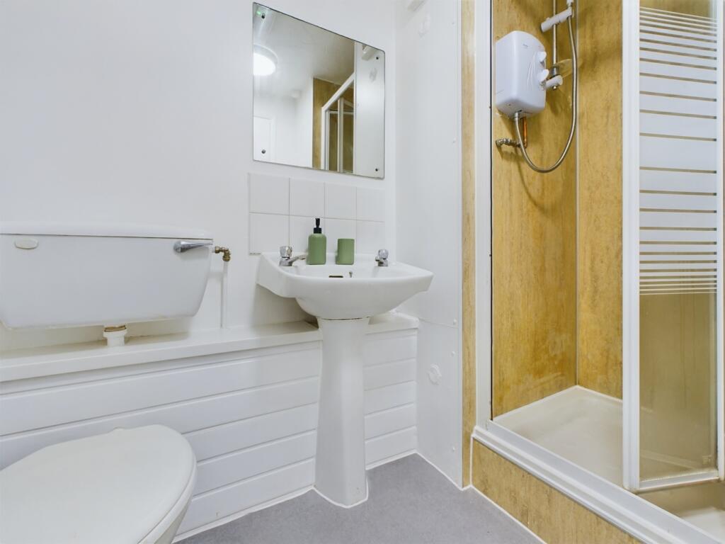 A modern and well-maintained bathroom featuring...