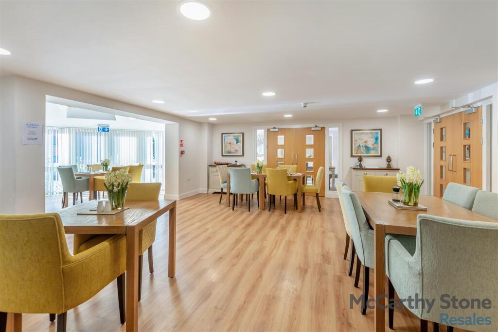 8665945-interior21.jpg