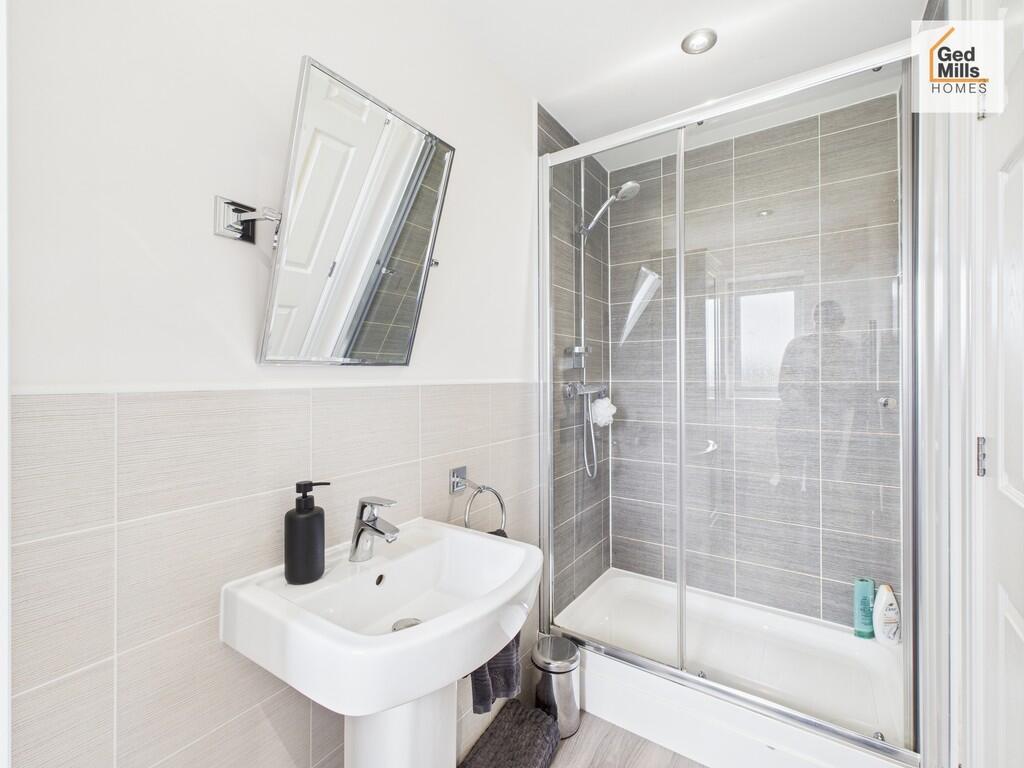 CAM04261G0-PR0070...