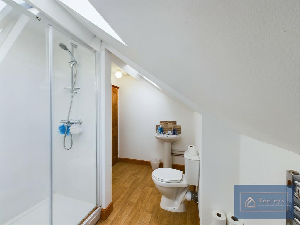 Top floor Bath