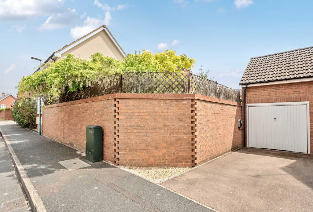 1297395-2-68305ef...