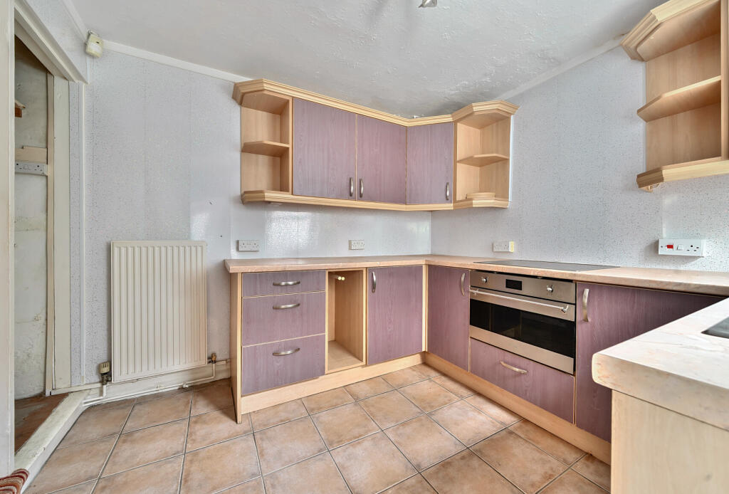 1296097-10-682ae2...