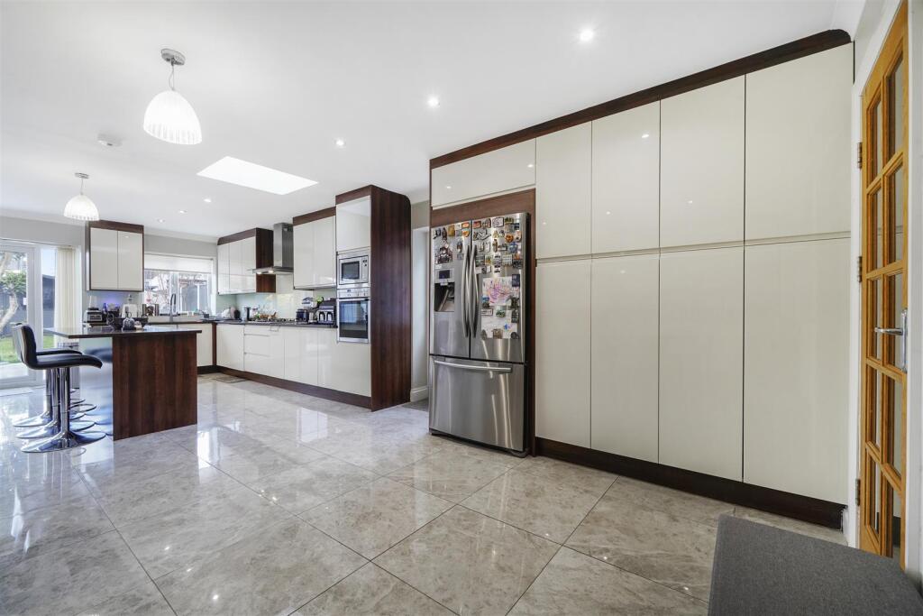 35 Spinney Drive - Ku9Ee3apIPTemU36erux.jpg