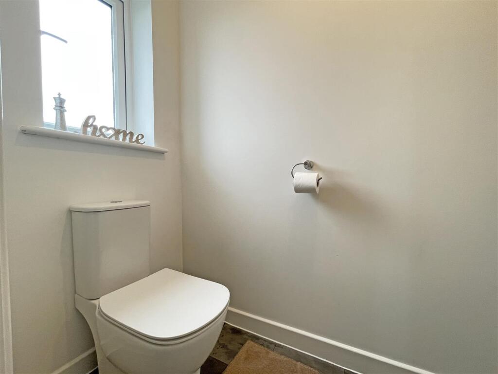 Draco Drive 4 - WC.jpg