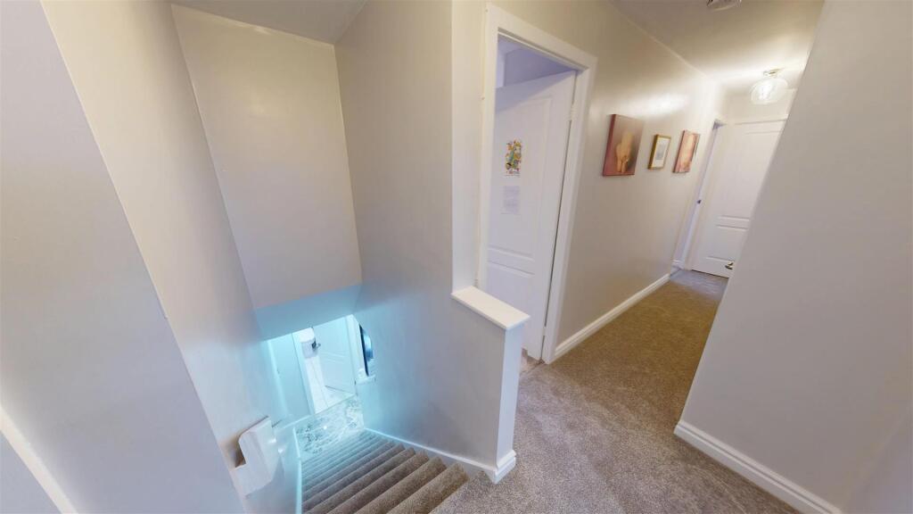 Stretton Avenue Landing