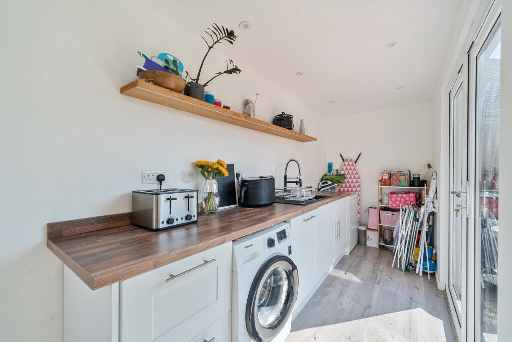 1312496-18-685585...