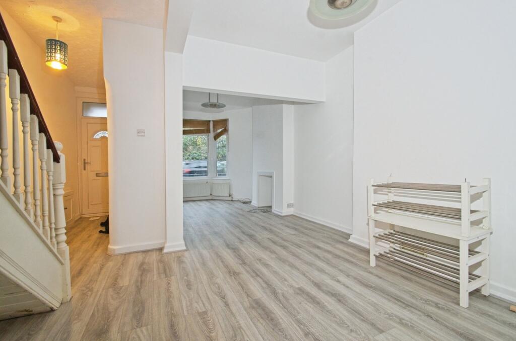 Living/Dining Area