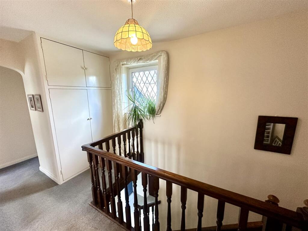 FIRST FLOOR STAIRS AND LANDING