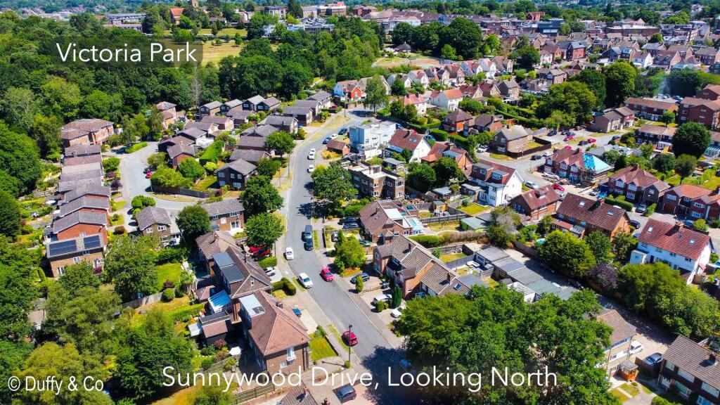 60 Suunywood Dr North.JPG