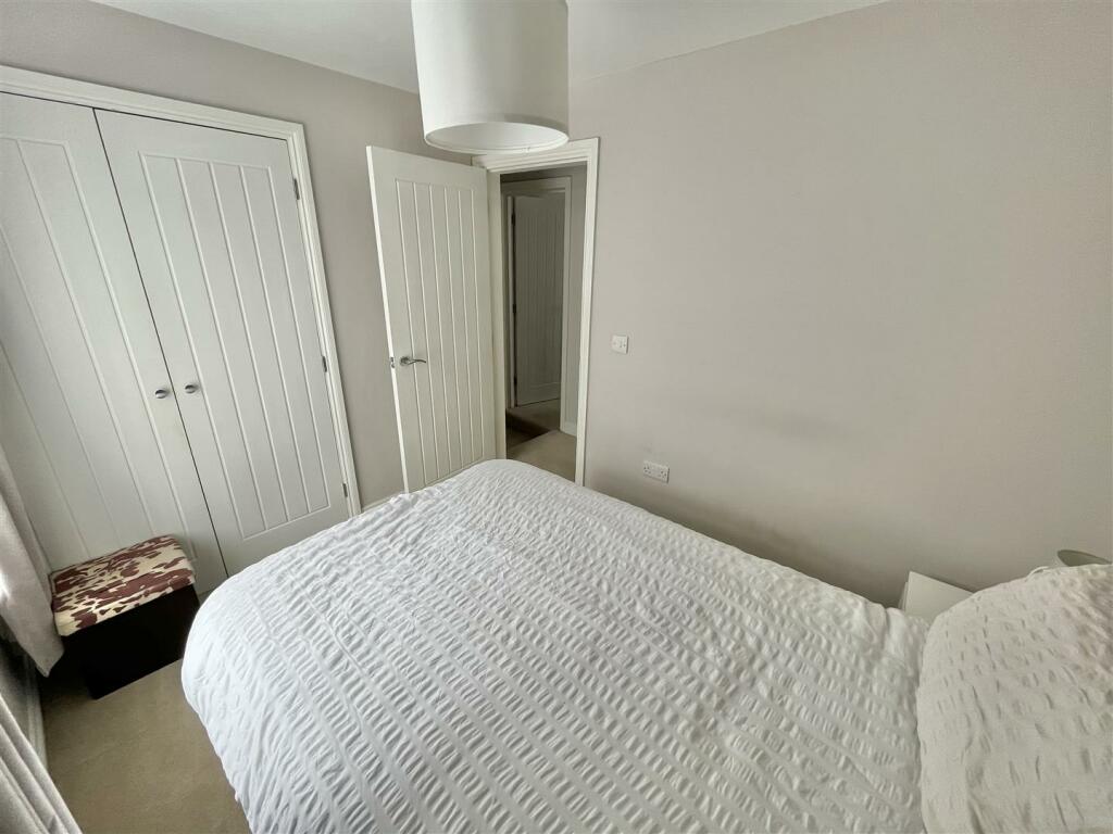 Bedroom 2 Aspect 2.jpg