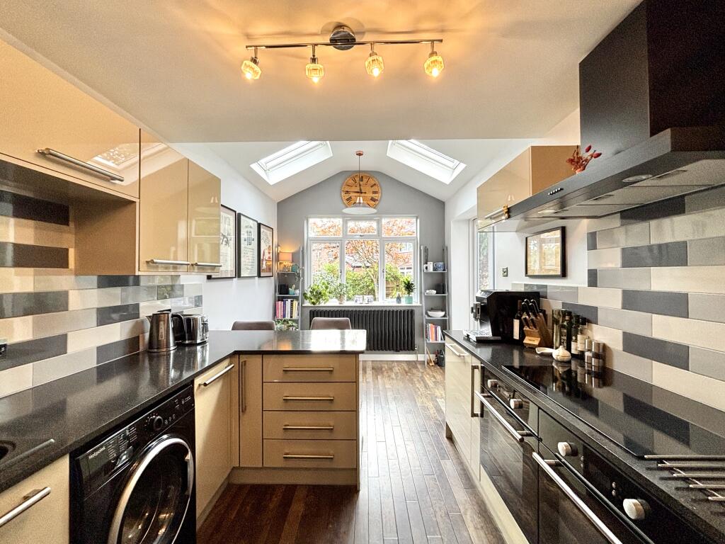 image00013.jpeg