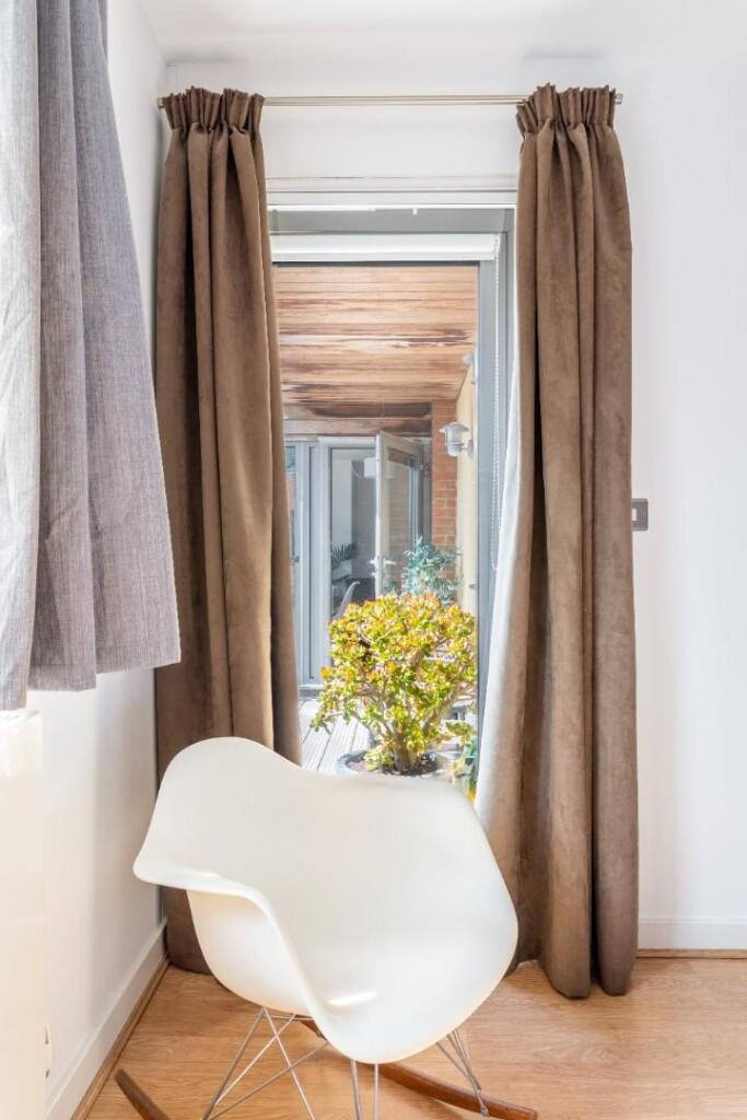 43 Orchard House-9.jpg