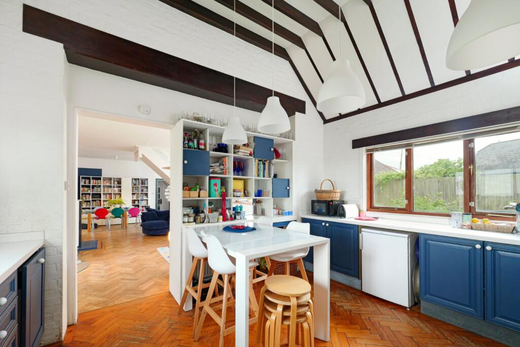 Kitchen/Breakfast Rm