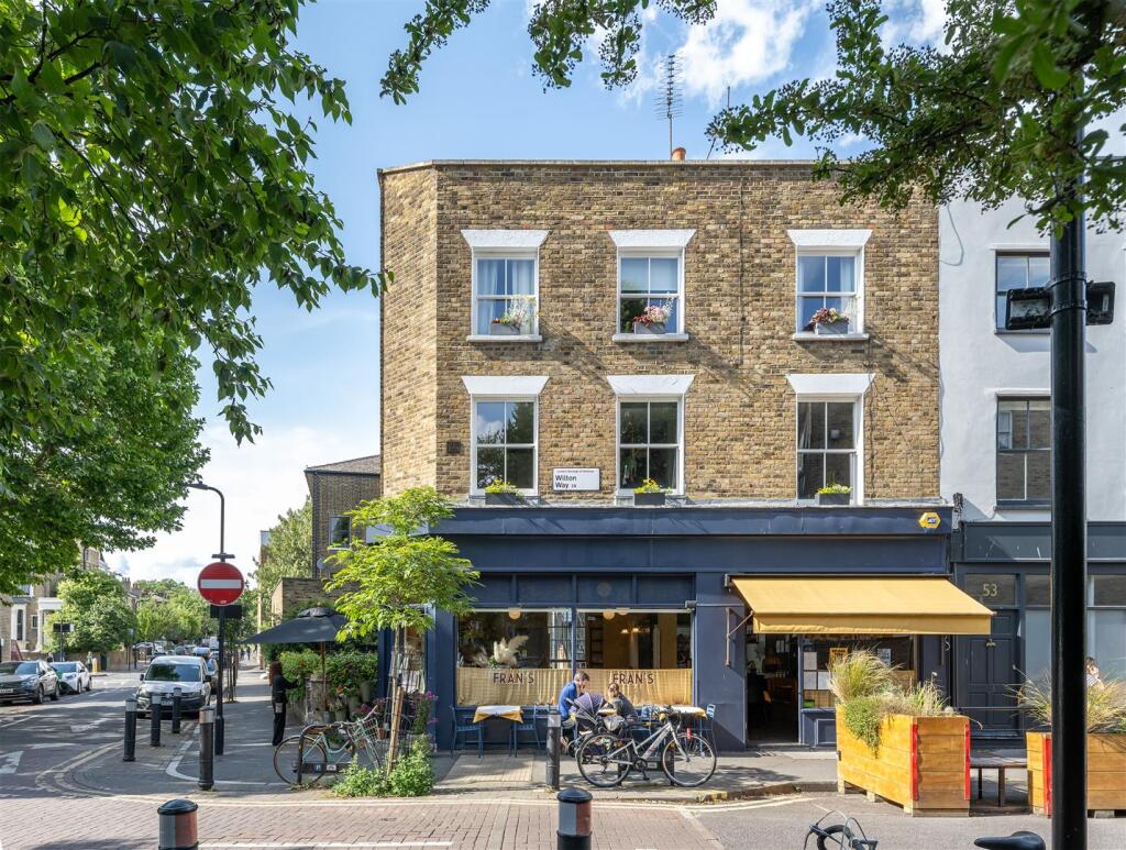 Navarino Road E8
