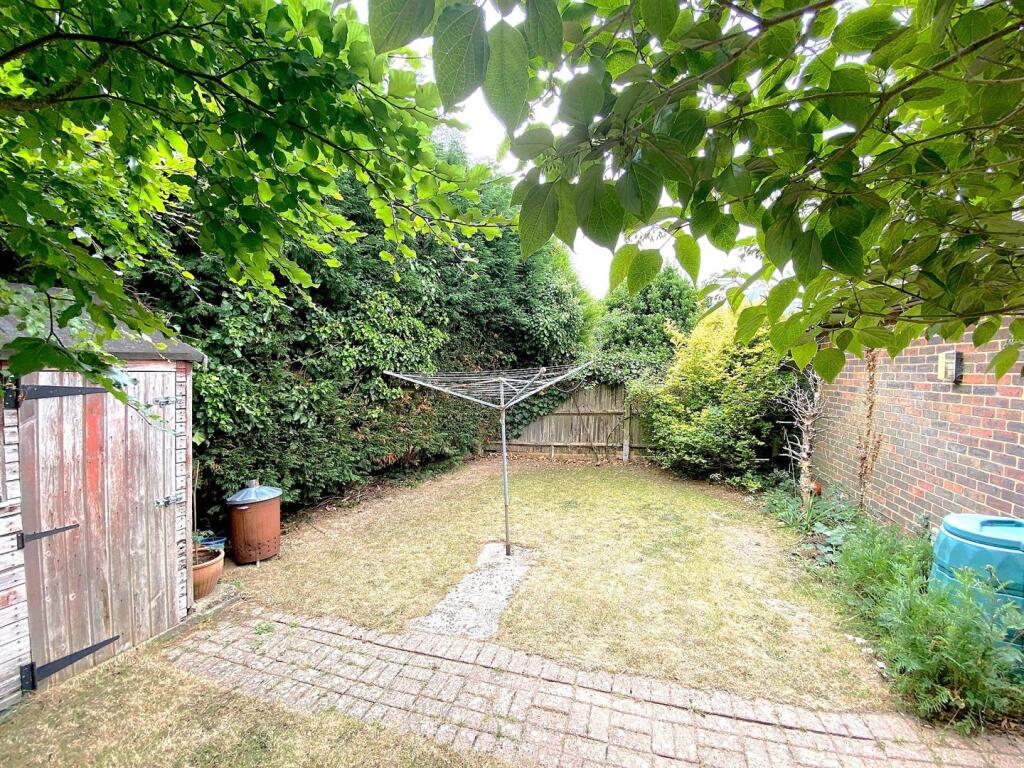 2 Ward Way - Garden4.jpg