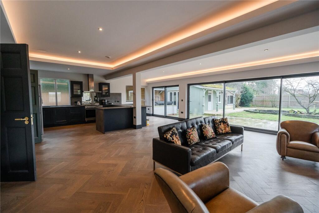 Living/Kitchen