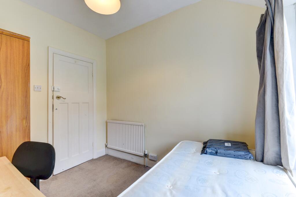 101 Coombe Road Bedroom 3