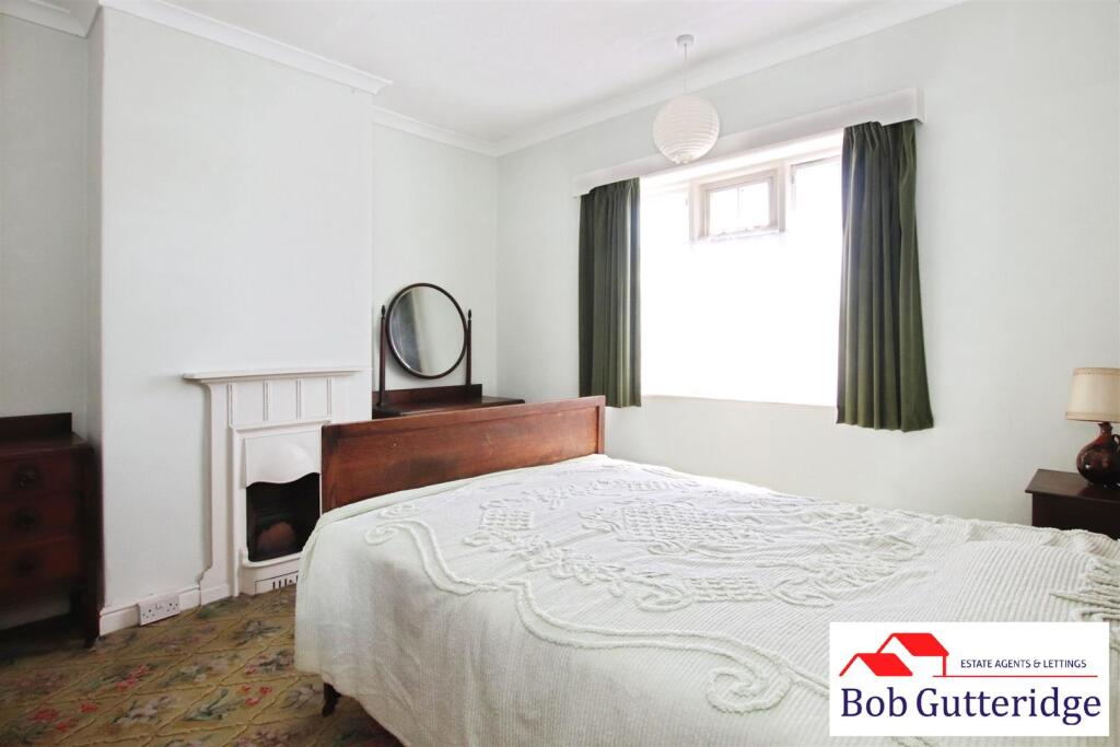 BEDROOM ONE (FRONT)