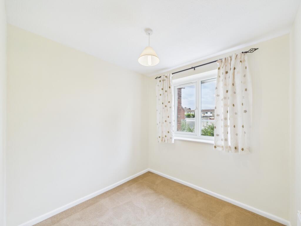 CAM02023G0-PR0174-STILL009