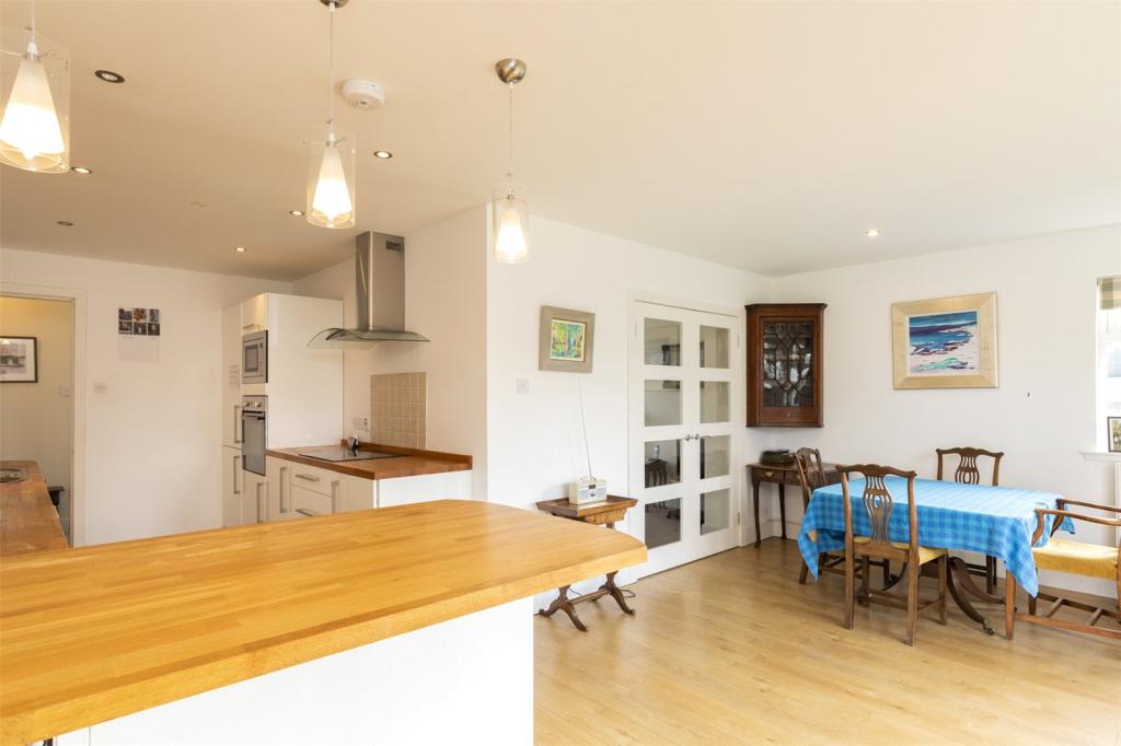 Dining/Kitchen