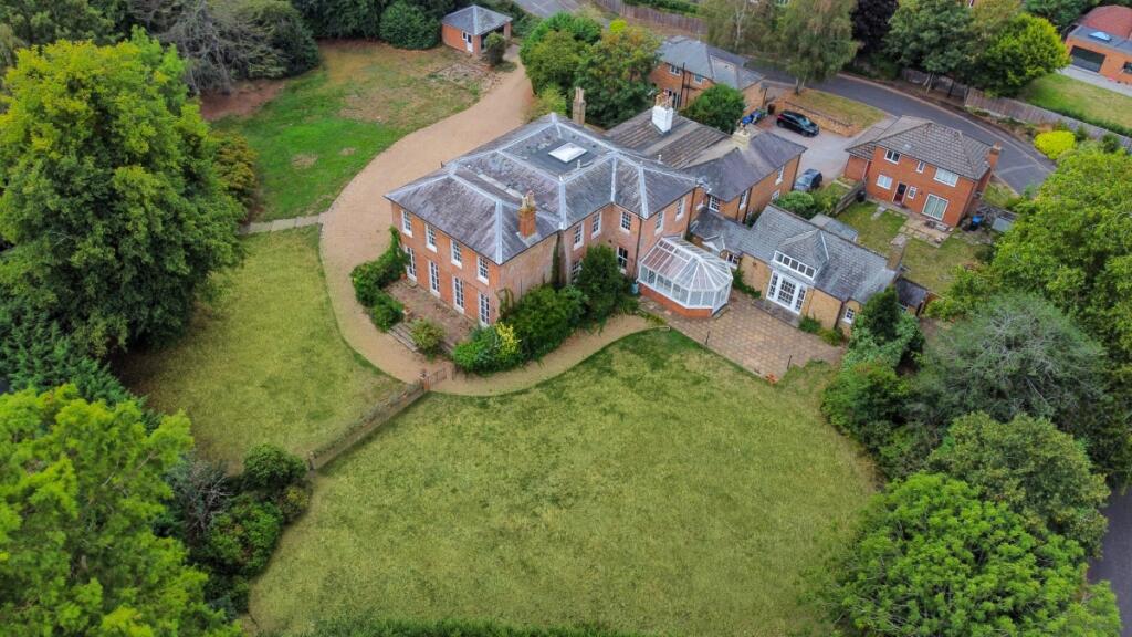Middle Hill