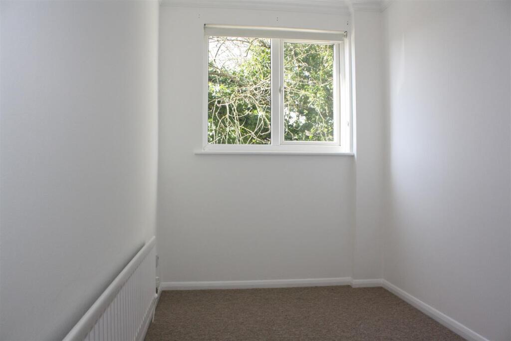BED 2.JPG