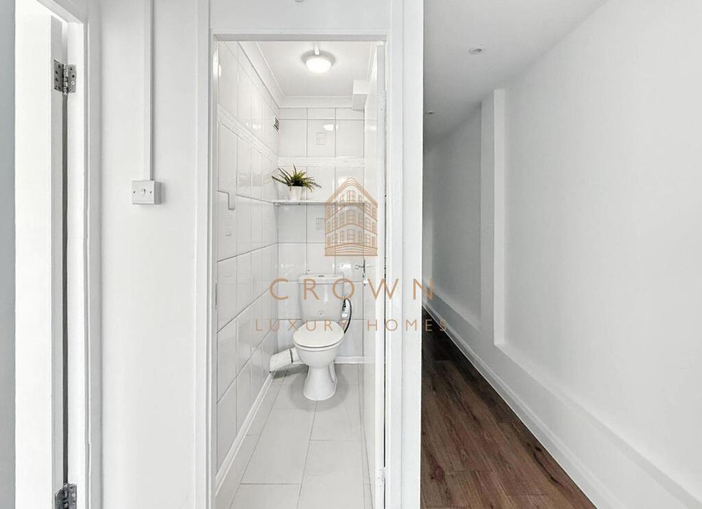 Martlesham Road, 2057 (7).jpg