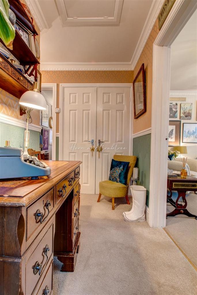 Elan Close, Aberdare, HernCrabtree (3).jpg