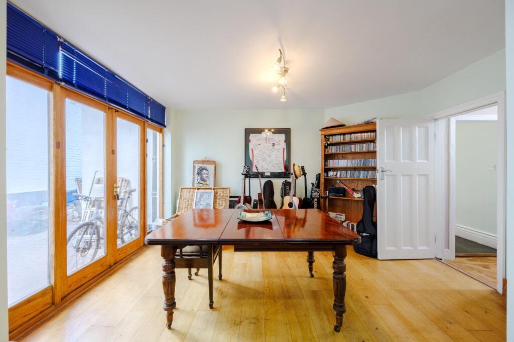 Dining / Sitting Room