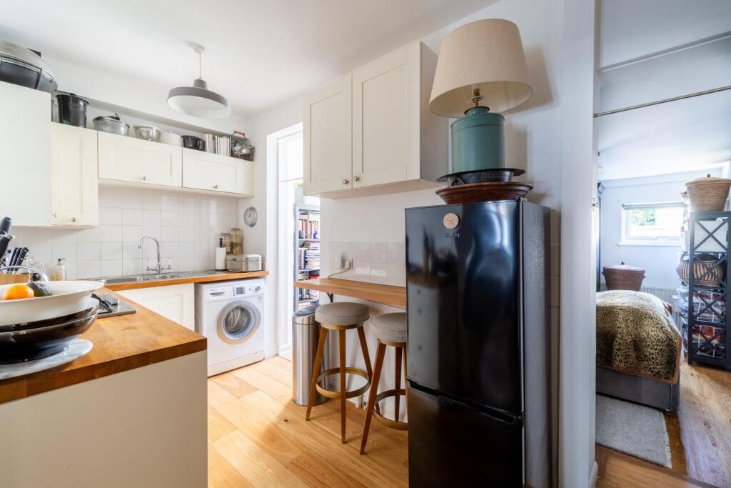 27a Brunswick Street BA1 6PQ-15.jpg