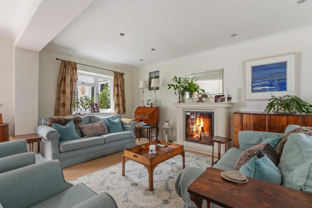 11 Fairwater Road Llandaff-12.jpg