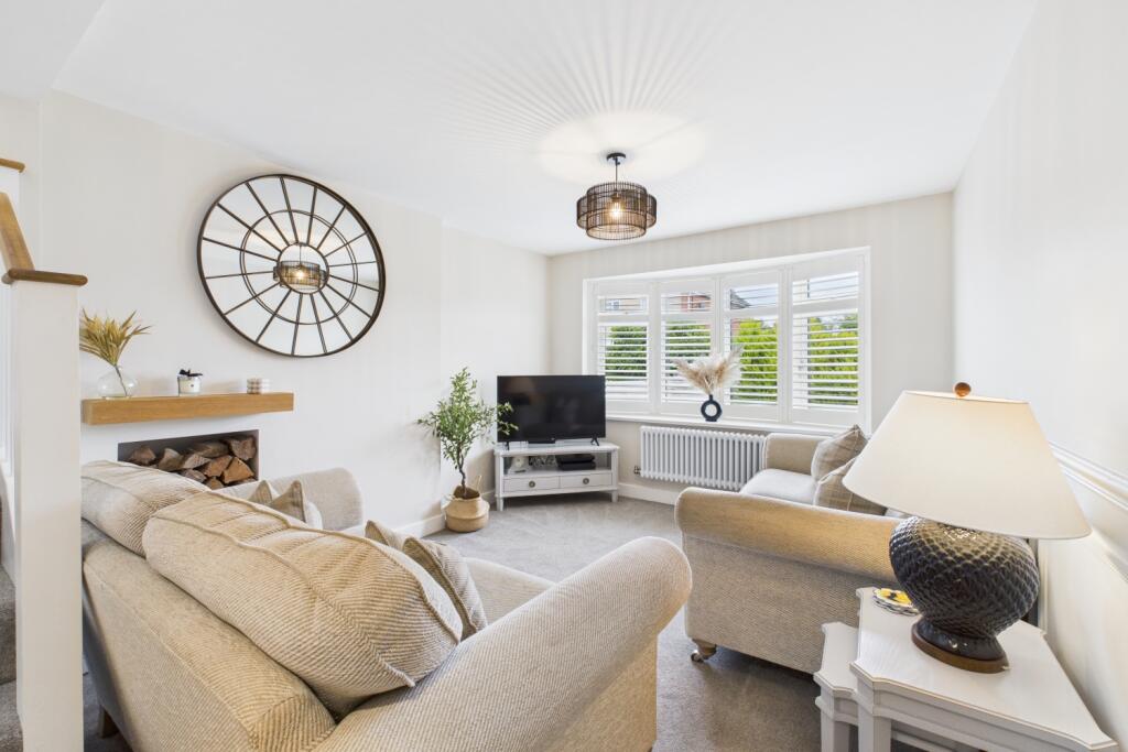 CAM03162G0-PR0316-STILL021